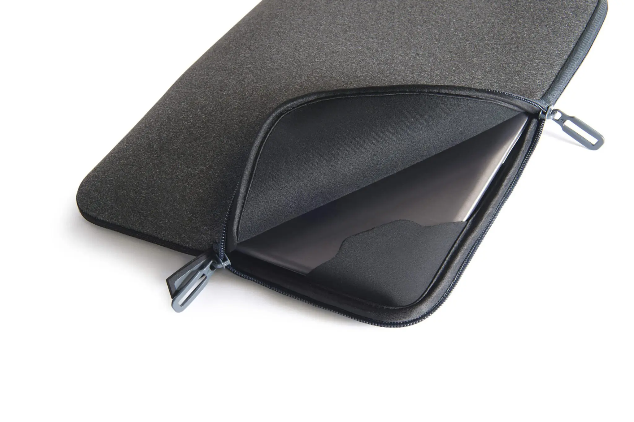 ซองโน๊ตบุ๊ค Tucano รุ่น Melange Neoprene Sleeve - Notebook 15.6" - ดำ