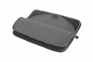 ซองโน๊ตบุ๊ค Tucano รุ่น Colore Neoprene Case - MacBook 15" / Notebook 13" and 14" - ดำ