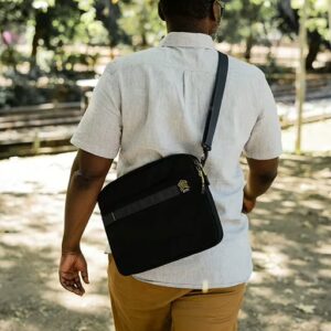 กระเป๋าโน๊ตบุ๊ค STM รุ่น Blazer Laptop Sleeve (15") - ดำ 11 กระเป๋าโน๊ตบุ๊ค STM รุ่น Blazer Laptop Sleeve (15") - ดำ