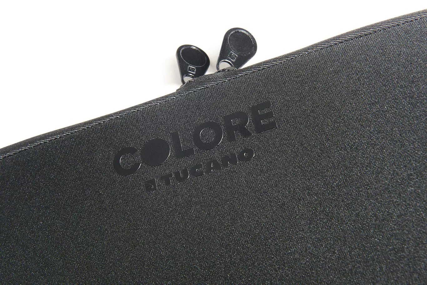 ซองโน๊ตบุ๊ค Tucano รุ่น Colore Neoprene Case - MacBook 15" / Notebook 13" and 14" - ดำ