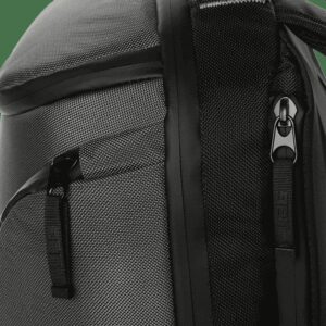 กระเป๋าเป้สะพายหลัง UAG รุ่น Backpack ความจุ 18 ลิตร Compatible - Notebook 13" - Grey