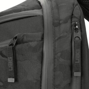 กระเป๋าเป้สะพายหลัง UAG รุ่น Backpack ความจุ 24 ลิตร Compatible - Notebook 16" - Black/Midnight Camo