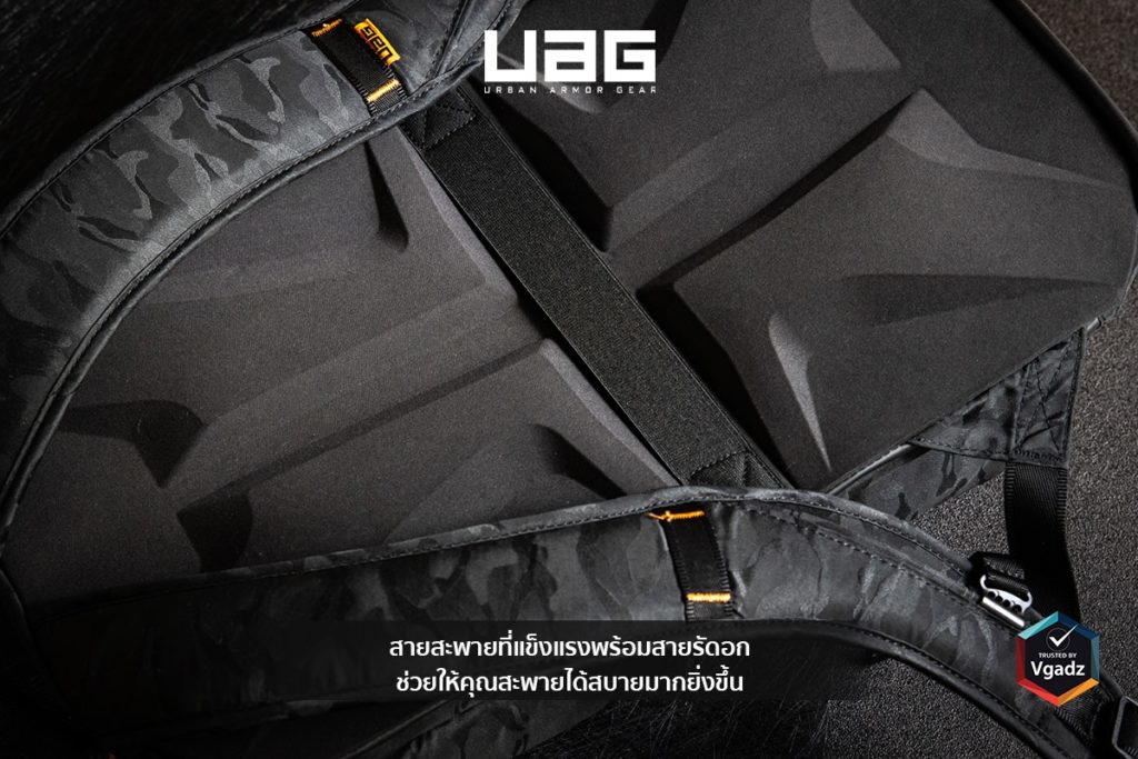 กระเป๋าเป้สะพายหลัง UAG รุ่น Backpack ความจุ 24 ลิตร Compatible - Notebook 16" - Black/Midnight Camo