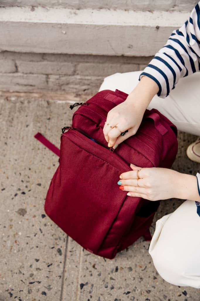 กระเป๋าเป้ [U] by UAG รุ่น Mouve Backpack 16" - Marshmallow