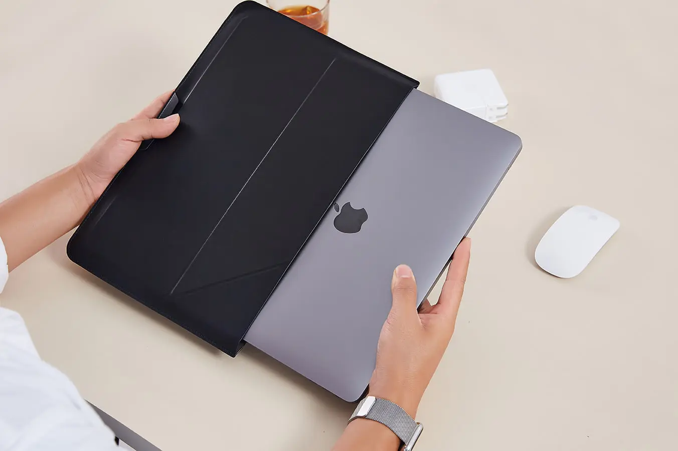 ซองใส่แล็ปท็อป MOFT รุ่น Laptop Carry Sleeve - Laptops 11-12"/ MacBook Pro 13”/ MacBook Air 13"/ Microsoft Surface Pro 7 - สีน้ำเงิน