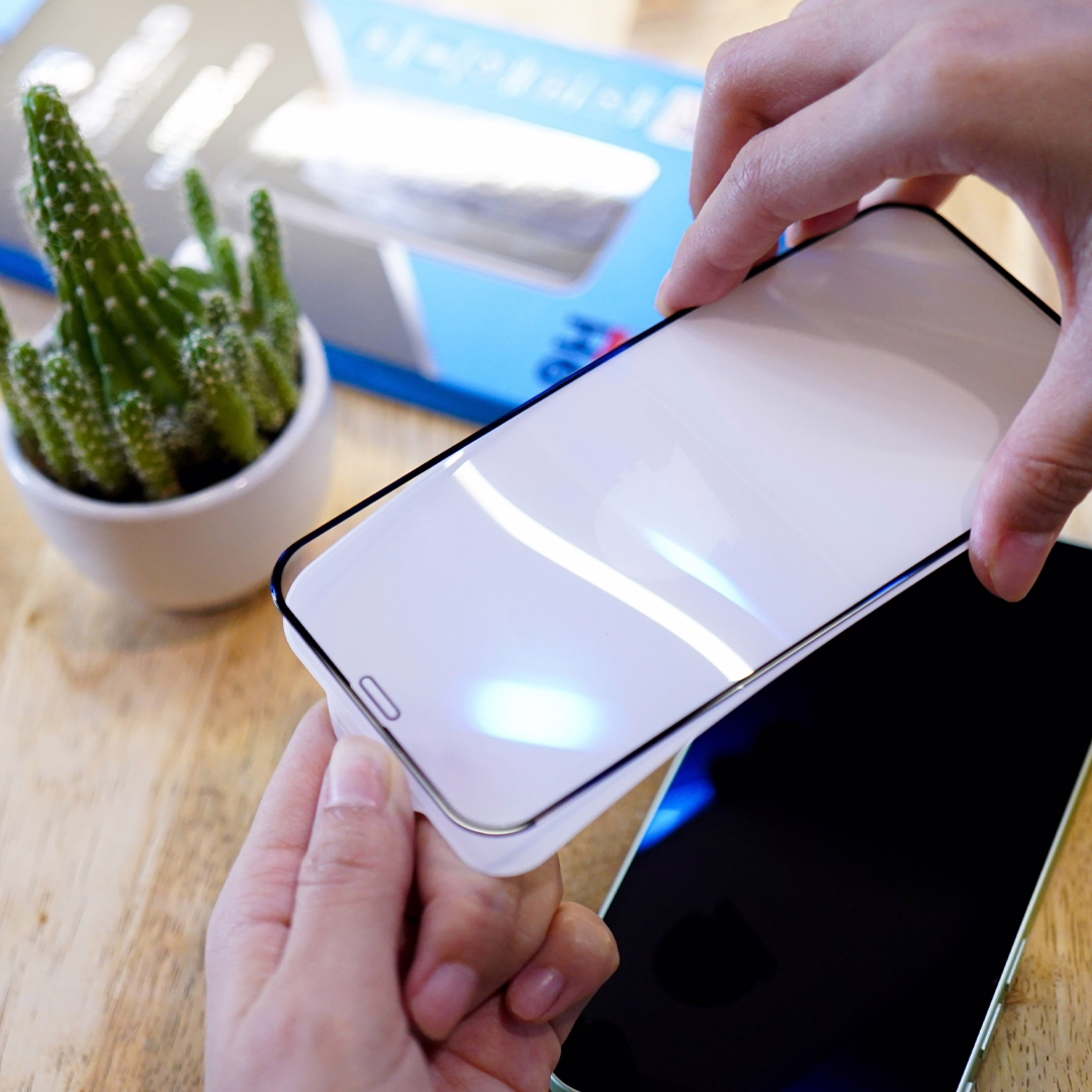 ฟิล์มกระจกกันรอย Hishield รุ่น Tempered Glass 3D Triple Strong - iPhone 13 Pro Max