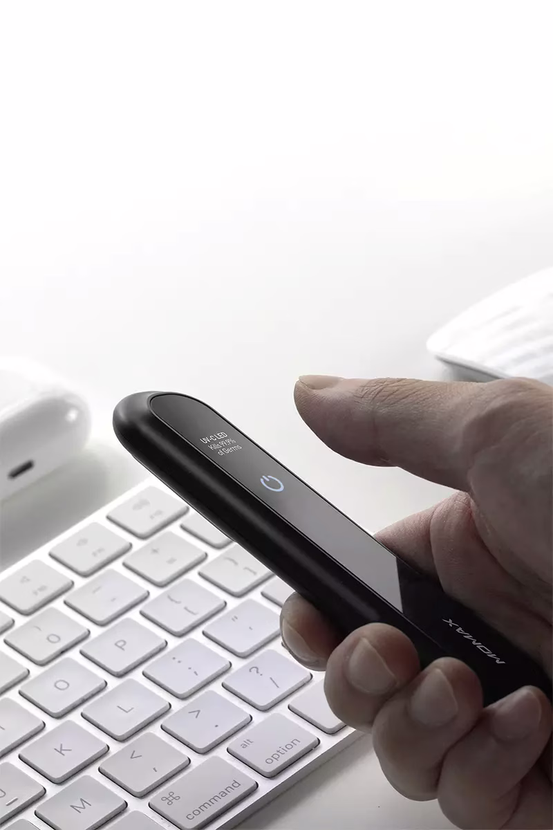 เครื่องฉายแสง UV ฆ่าเชื้อโรคแบบพกพา Momax รุ่น UV Pen Portable Sanitizer - ดำ