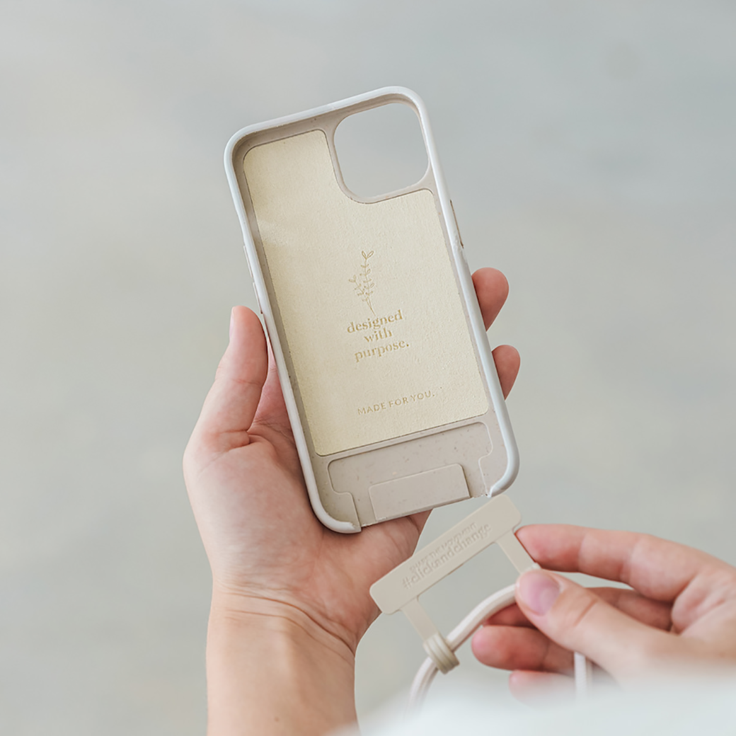 เคส Woodcessories รุ่น Change Case Batik/TieDye - iPhone 13 Pro - สี Dove White
