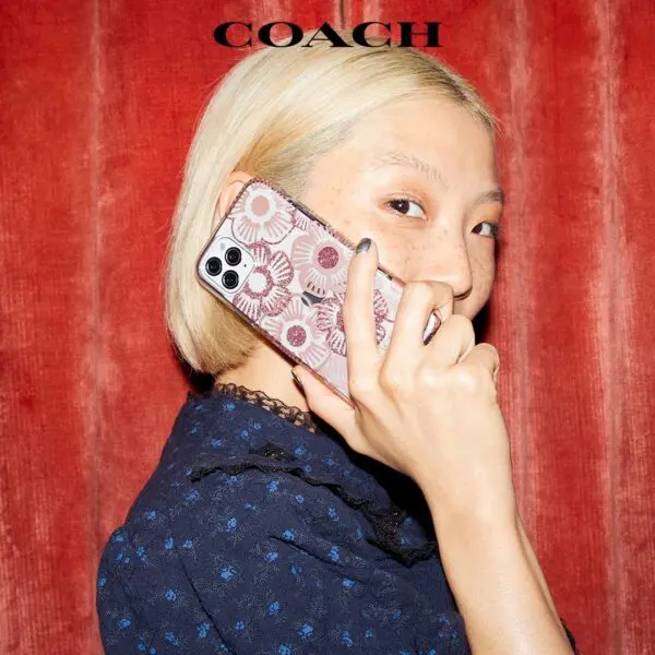 เคส Coach รุ่น Protective Case - iPhone 13 - ลาย Tea Rose Blush