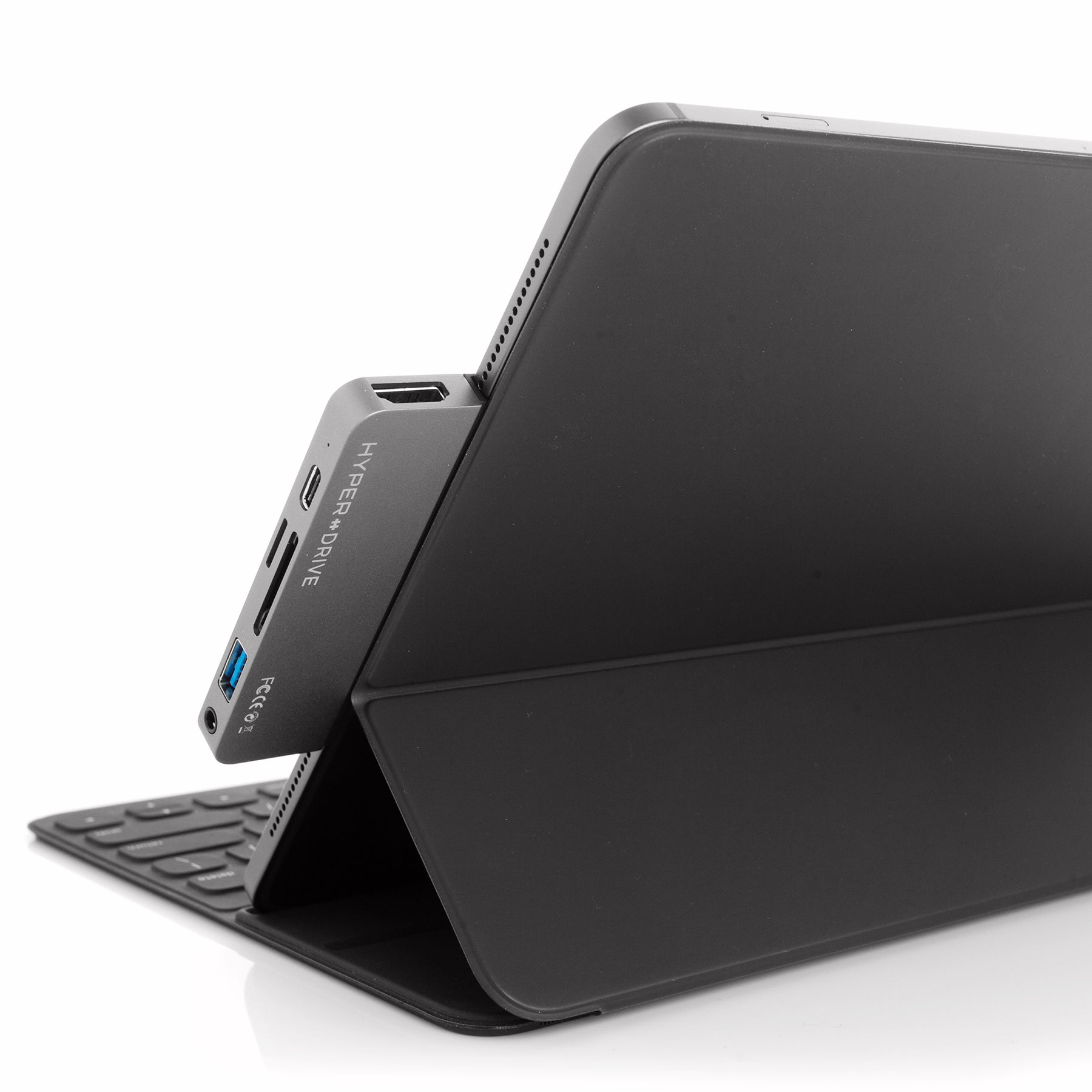 อุปกรณ์เชื่อมต่อ Hyper รุ่น HyperDrive 6-in-1 USB-C Hub for iPad Pro - สีเทา