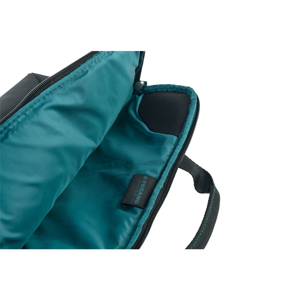 กระเป๋าเป้ Tucano รุ่น Smilza - Laptops 15.6"/ Macbook Pro 16" - สี Black