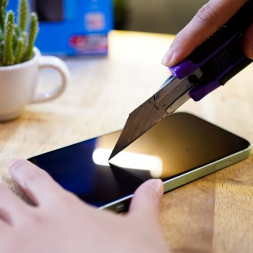 Hishield รุ่น 3D Triple Strong Max - ฟิล์มกระจก iPhone 14 Pro Max - สี Black - Image 2