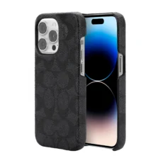 Coach รุ่น Slim Wrap Case - เคส iPhone 14 Pro - ลาย Signature C Black