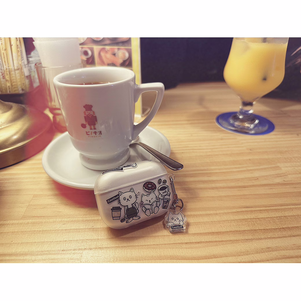 Casestudi รุ่น Cast - เคส Airpods Pro 2 - ลาย Coffee Cat