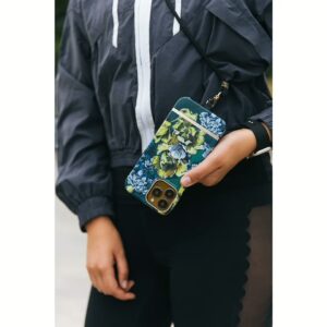 Richmond & Finch - เคส iPhone 14 Pro Max - ลาย Saffron Flower
