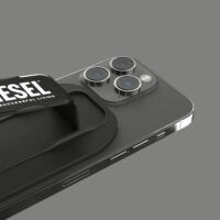 ที่ช่วยตั้งและจับมือถือ Diesel รุ่น Magsafe Universal Grip & Stand - สี Black/White