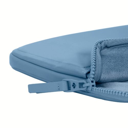 ซองใส่แล็ปท็อป Kate Spade New York รุ่น Puffer Sleeve - 14 inch Laptop - ลาย Dusty Blue - Image 9