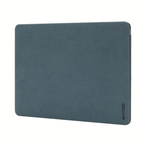 เคส Incase รุ่น Textured Hardshell in NanoSuede - Macbook Air 13" with Retina Display (2018/2019) - สี Turqoise - Image 3