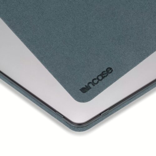 เคส Incase รุ่น Textured Hardshell in NanoSuede - Macbook Air 13" with Retina Display (2018/2019) - สี Turqoise - Image 12