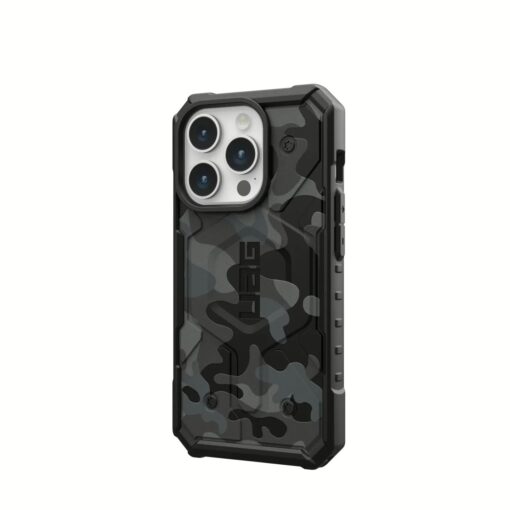 UAG รุ่น Pathfinder SE MagSafe - เคส iPhone 15 Pro - สี Midnight Camo - Image 3