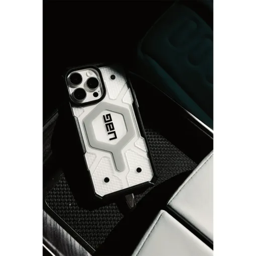 UAG รุ่น Pathfinder Clear MagSafe  - เคส iPhone 15 Pro Max - สี Ice - Image 12