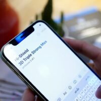 Hishield รุ่น 3D Triple Strong Max - ฟิล์มกระจก iPhone 15 Pro Max - สี Clear