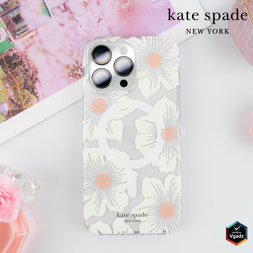 Kate Spade รุ่น Protective Case with MagSafe - เคส iPhone 15 Pro Max - สี Hollyhock Cream