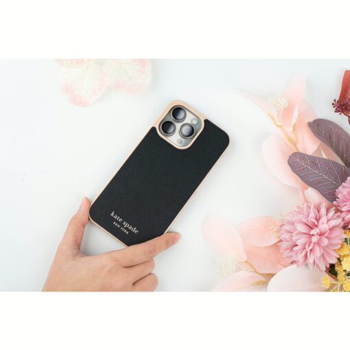 Kate Spade New York รุ่น Wrap - เคส iPhone 15 Pro Max - สี Black/Pale Vellum Bumper - Image 3