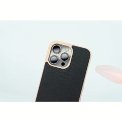 Kate Spade New York รุ่น Wrap - เคส iPhone 15 Pro Max - สี Black/Pale Vellum Bumper