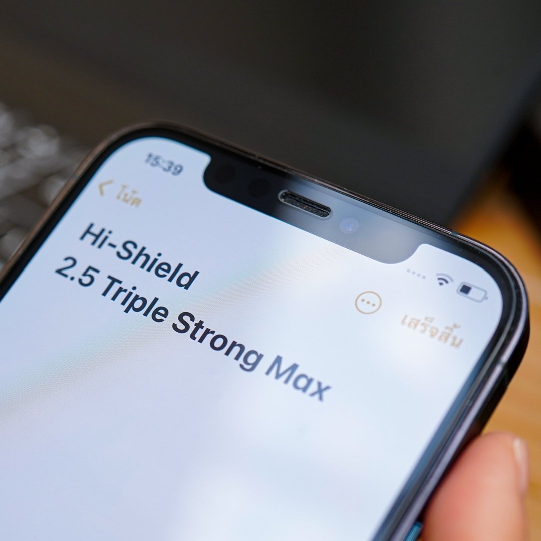Hishield รุ่น 2.5D Triple Strong Max - ฟิล์มกระจก iPhone 15 Pro