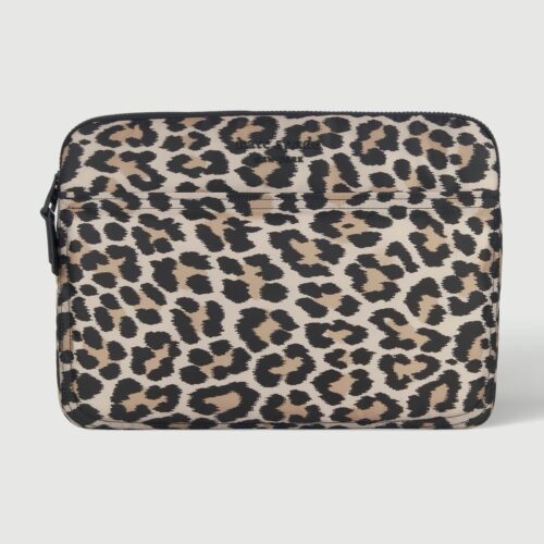 ซองใส่แล็ปท็อป Kate Spade New York รุ่น Puffer Sleeve - 14 inch Laptop - ลาย Classic Leopard - Image 2