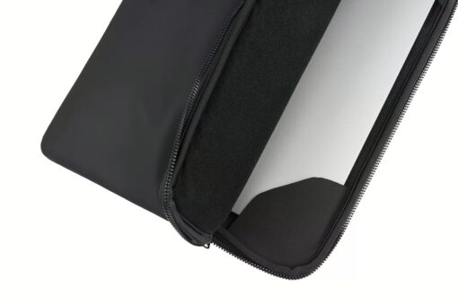 Tucano รุ่น Gommo Sleeve - ซองโน๊ตบุ๊ค Laptops 13-14"/ Macbook Pro 14” - สี Black - Image 4