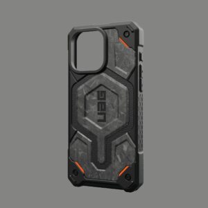 UAG รุ่น Monarch Pro - เคส iPhone 15 Pro Max - สี Forged Carbon (Limited Edition)