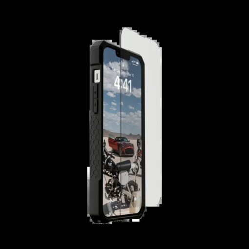 UAG รุ่น Glass Screen Shield Plus - ฟิล์มกระจก iPhone 14 Plus - สี Clear - Image 2