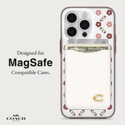 Coach รุ่น Essential Magnetic Card - ที่เก็บบัตรติดหลังมือถือ - สี Chalk