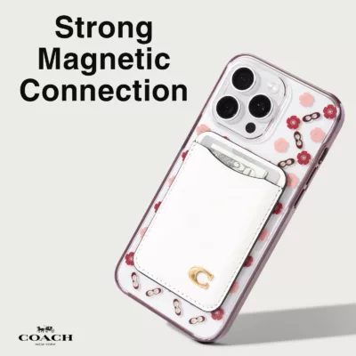 Coach รุ่น Essential Magnetic Card - ที่เก็บบัตรติดหลังมือถือ - สี Chalk