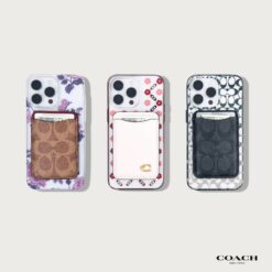 Coach รุ่น Essential Magnetic Card - ที่เก็บบัตรติดหลังมือถือ - สี Signature Charcoal
