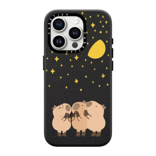 Casetify รุ่น Leather Case with MagSafe - เคส iPhone 15 Pro - ลาย Wishing Capybara