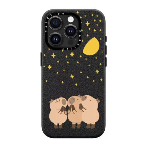 Casetify รุ่น Leather Case with MagSafe - เคส iPhone 15 Pro - ลาย Wishing Capybara