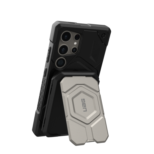 UAG รุ่น Magnetic Wallet with Stand - ที่เก็บบัตรติดหลังมือถือ - สี Titanium/Black