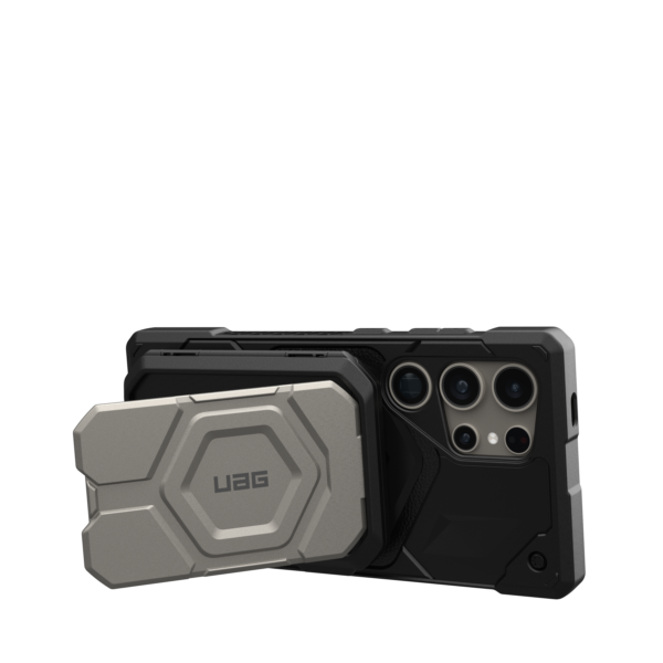 UAG รุ่น Magnetic Wallet with Stand - ที่เก็บบัตรติดหลังมือถือ - สี Titanium/Black
