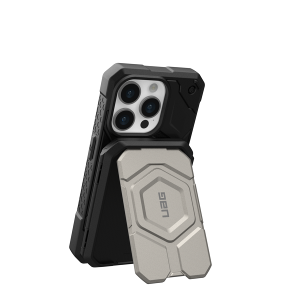 UAG รุ่น Magnetic Wallet with Stand - ที่เก็บบัตรติดหลังมือถือ - สี Titanium/Black