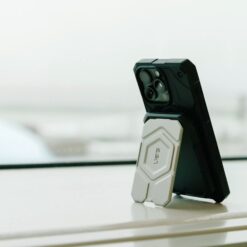 UAG รุ่น Magnetic Wallet with Stand - ที่เก็บบัตรติดหลังมือถือ - สี Titanium/Black