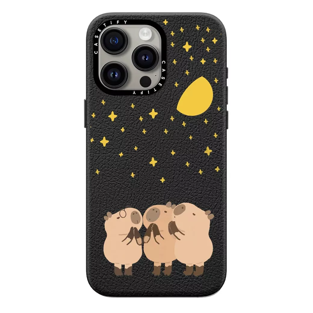 Casetify รุ่น Leather Case with MagSafe - เคส iPhone 15 Pro Max - ลาย Wishing Capybara 1 Casetify รุ่น Leather Case with MagSafe - เคส iPhone 15 Pro Max - ลาย Wishing Capybara
