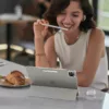 ESR รุ่น Ascend Trifold - เคส iPad Pro 11" (5th/2024) - สี Frosted Grey