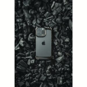 Arc รุ่น Pulse Ultra Titanium - เคส iPhone 16 Pro - สี Titanium Onyx Black