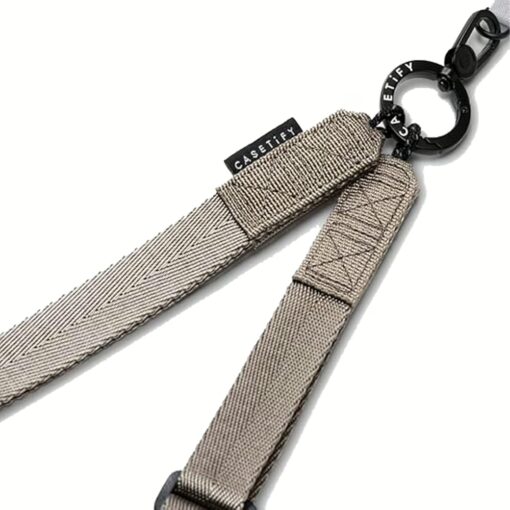 Casetify รุ่น Utility Strap with Card - สายคล้อง - สี Taupe - Image 4