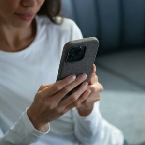 Incase รุ่น Icon Case for Magsafe - เคส iPhone 16 Pro Max - สี Asphalt Woolenex
