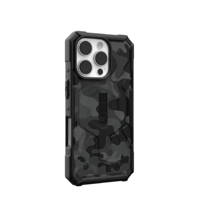 UAG รุ่น Pathfinder SE Magsafe - เคส iPhone 16 Pro - สี Midnight Camo