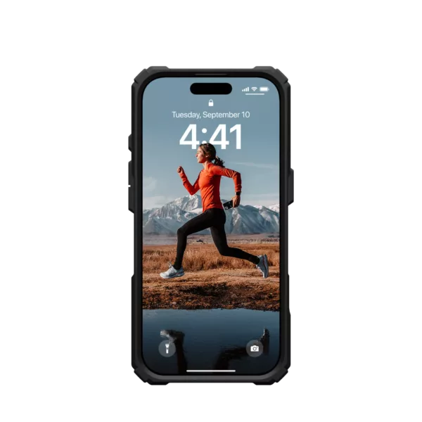 UAG รุ่น Plasma XTE Magsafe - เคส iPhone 16 Pro - สี Black/Clear